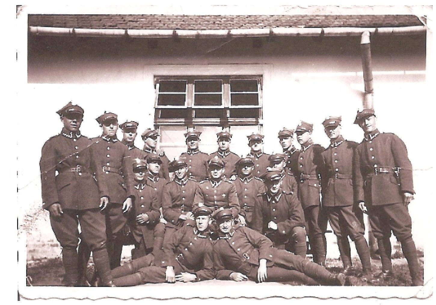 Emil Besta Polish Army around 1939 001.jpg