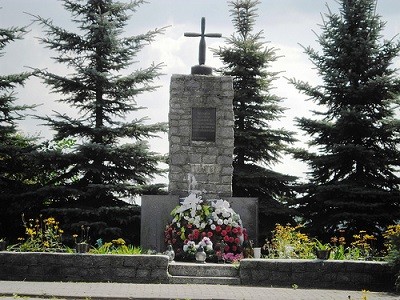 Monument to the victims of February 4, 1944.jpg
