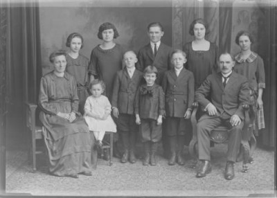 Simon and Stella Kaluzny Family Photo with Martha Kaluzna.jpg