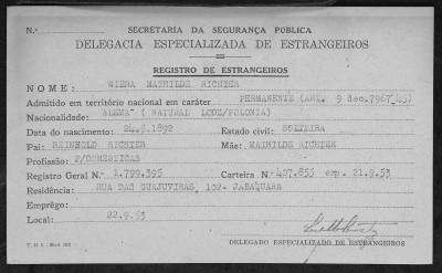 Wiera Richter Brazil Immigration Card.jpg